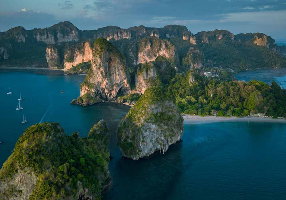 タイ南部の海と島々