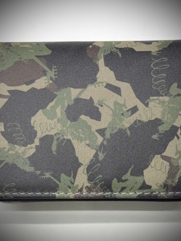 カモ カードケース — Bags & Accessories
